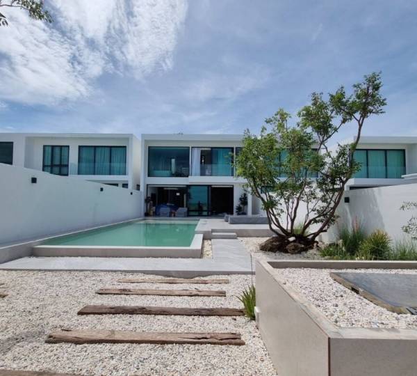 Beachfront Modern 4 bed pool villa Beachfront Modern 4 bed pool villa