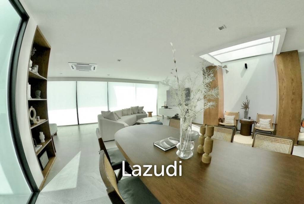 Beachfront Modern 4 bed pool villa