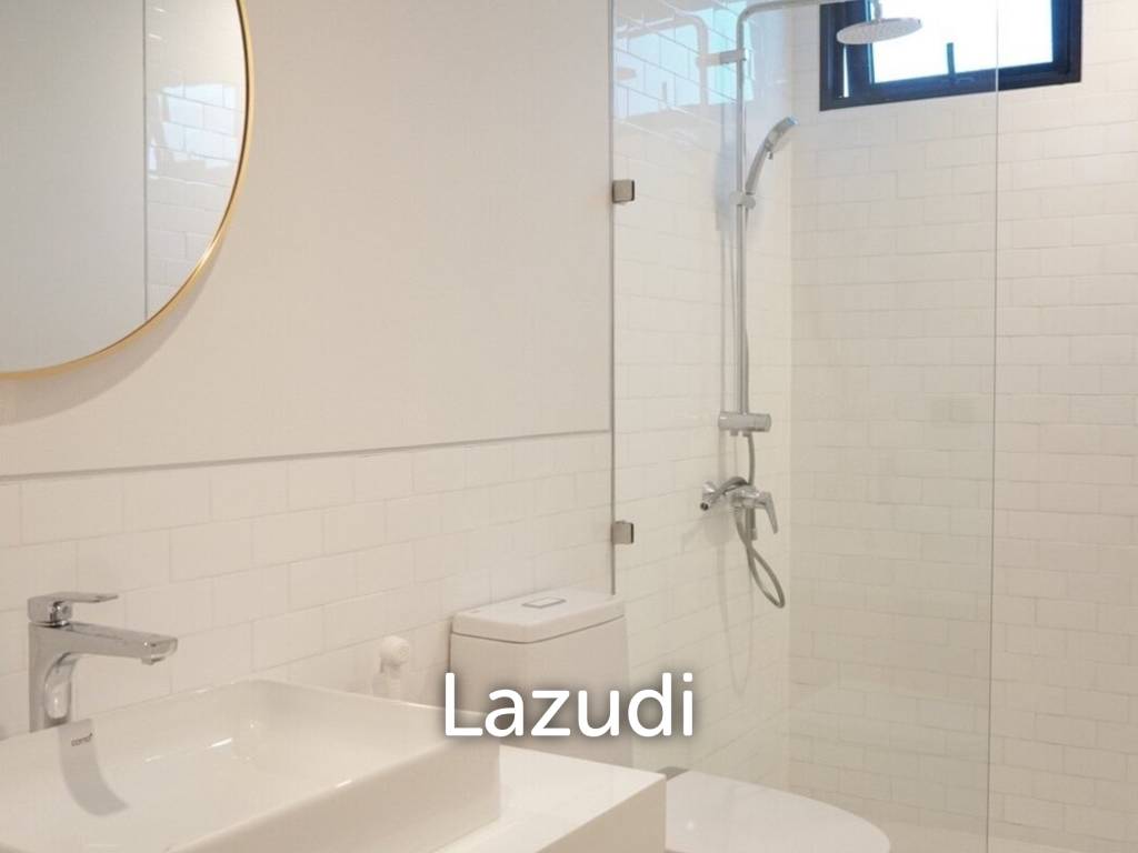 Beachfront Modern 4 bed pool villa