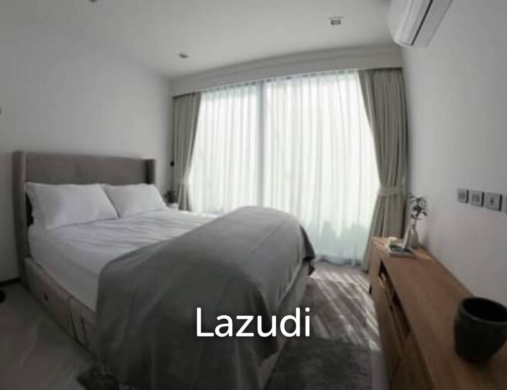 Beachfront Modern 4 bed pool villa