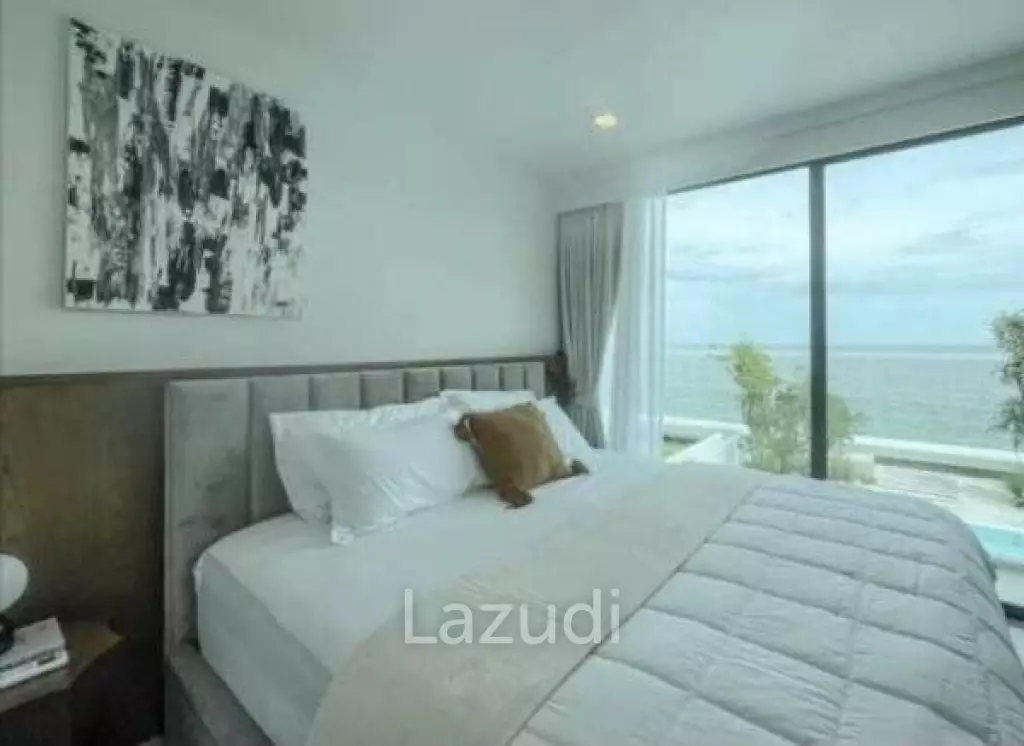 Beachfront Modern 4 bed pool villa