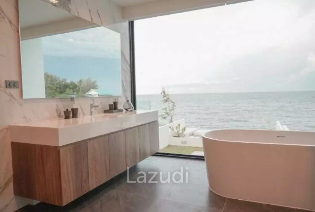 Beachfront Modern 4 bed pool villa