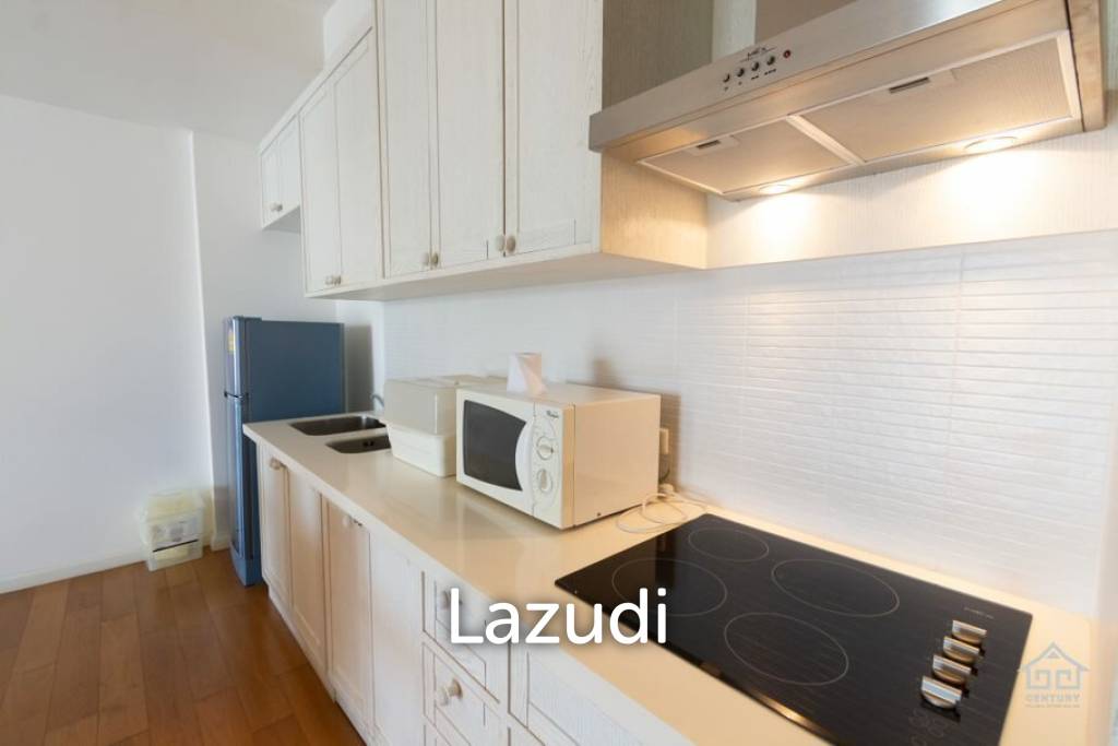 NEW RENOVATED CONDO  : Great Value 2 bed condo with nice views