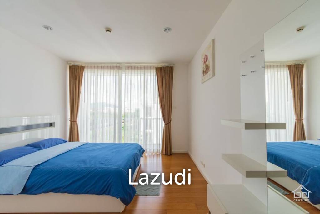 NEW RENOVATED CONDO  : Great Value 2 bed condo with nice views