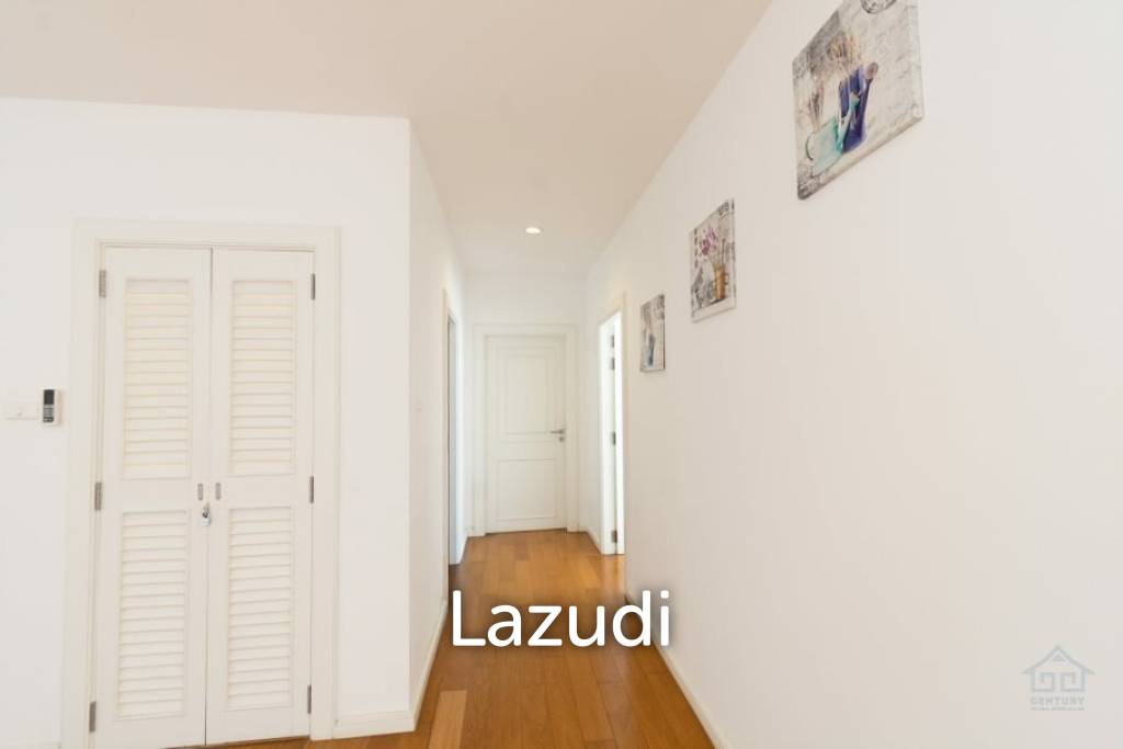 NEW RENOVATED CONDO  : Great Value 2 bed condo with nice views