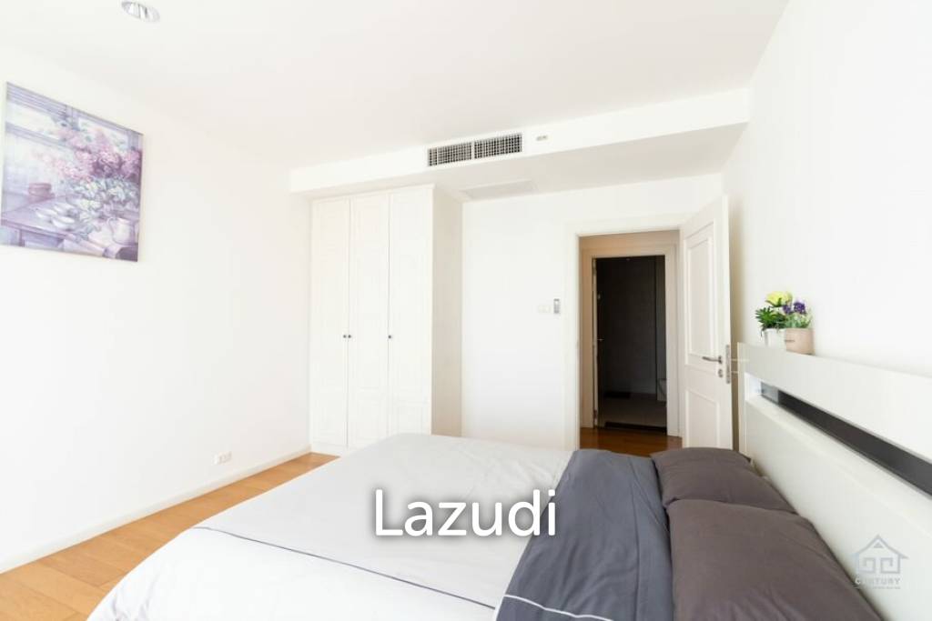 NEW RENOVATED CONDO  : Great Value 2 bed condo with nice views