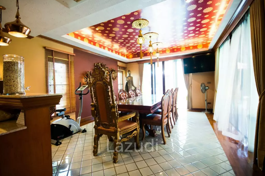 Teak House For Sale at Chateau Dale