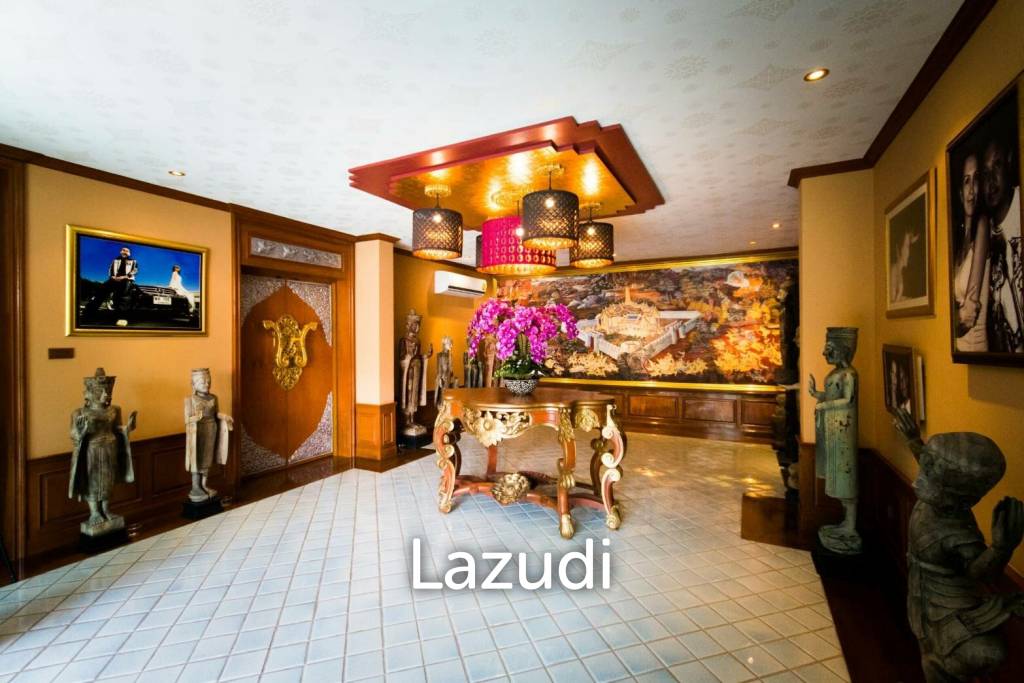 Teak House For Sale at Chateau Dale