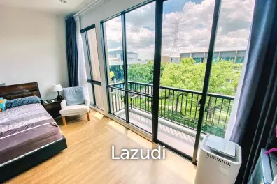 3 Bed 3 Bath 152 SQ.M at Baan Klang Krung Rama 9