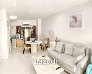 3 Bed 3 Bath 152 SQ.M at Baan Klang Krung Rama 9