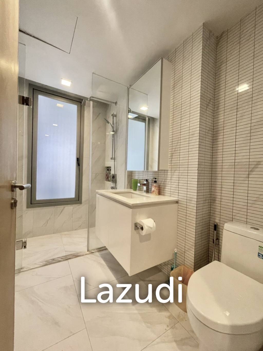 2 Bed 2 Bath 58.73 SQ.M Hyde Sukhumvit 11