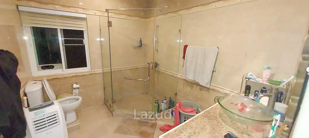 Modern Villa For Sell