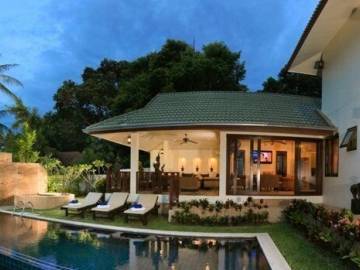 Five bedroom villa in Samrong bay
