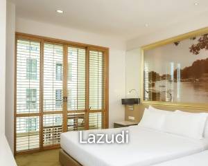 DELUXE BALCONY 1 Bed 42SQ.M. Grande Centre Point Hotel Ploenchit