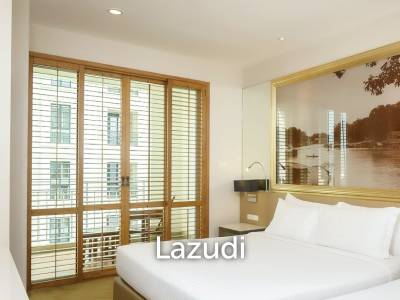 DELUXE BALCONY 1 Bed 42SQ.M. Grande Centre Point Hotel Ploenchit