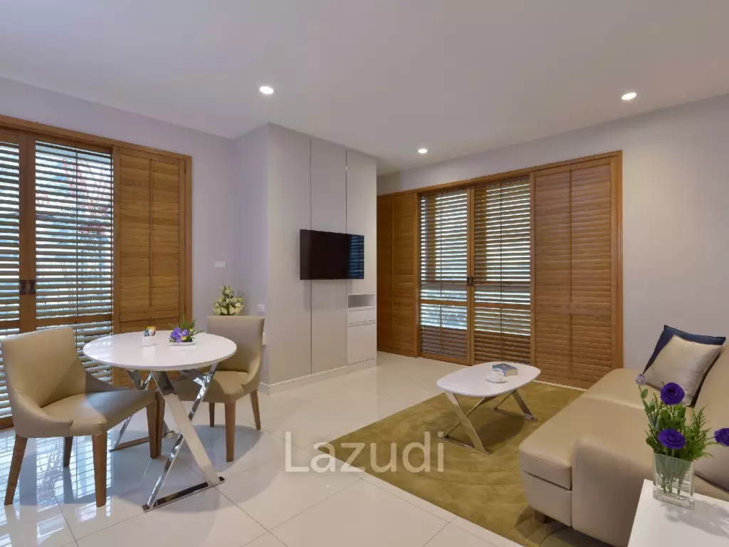 Corner Balcony Suite 1 bed 75SQM Grande Centre Point Hotel Ploenchit