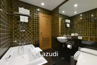 2 Bedroom Balcony Suite 96SQM Grande Centre Point Hotel Ploenchit