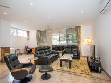 3 Bed condo for sale with more than 230 sq.m of living space – check it out!