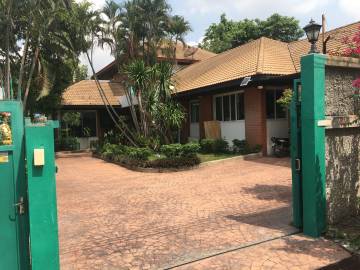 Two story detached house set on 1 Rai of land with private pool