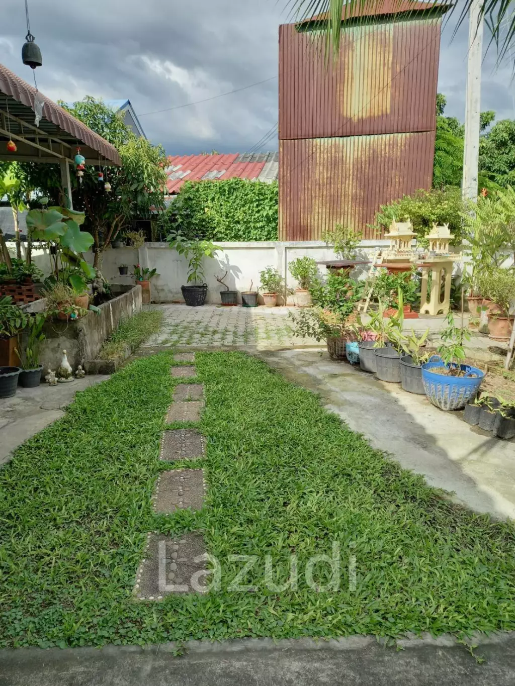 3 Bed 2 Bath Detached House For Sell