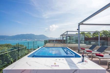 3 Bed 3 Bath 240.35 SQ.M Bluepoint Condominium