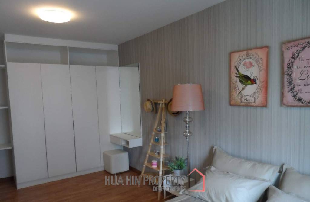 Room for sale @The Trust Condo - Corner unit