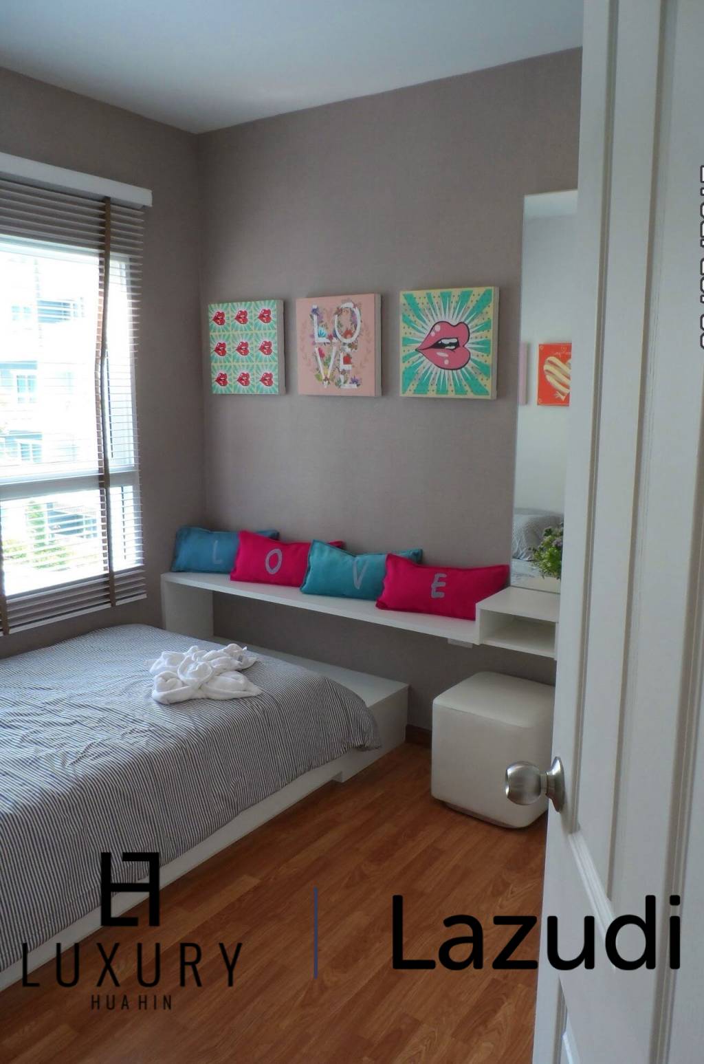 Room for sale @The Trust Condo - Corner unit