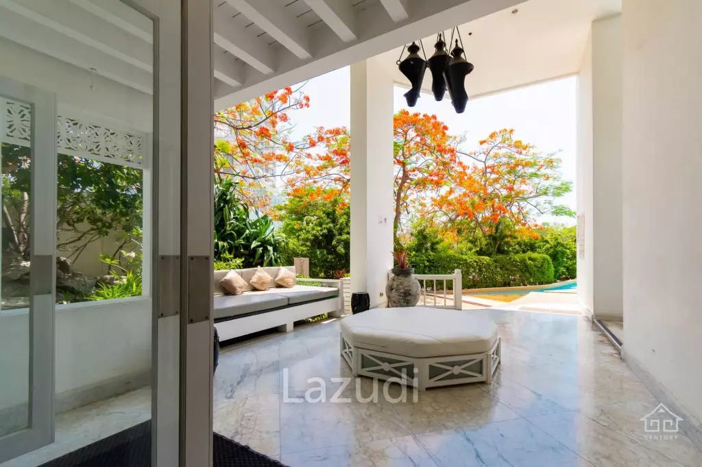 BOATHOUSE CONDO : 1 Bed Pool Access condo for sale