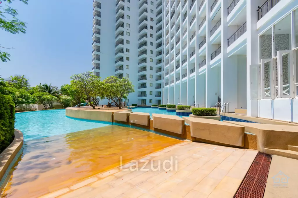 BOATHOUSE CONDO : 1 Bed Pool Access condo for sale