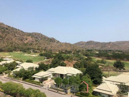 2 Bedroom Luxury Condo at Black Mountain Golf Course, With Fantastic Golf Course Views