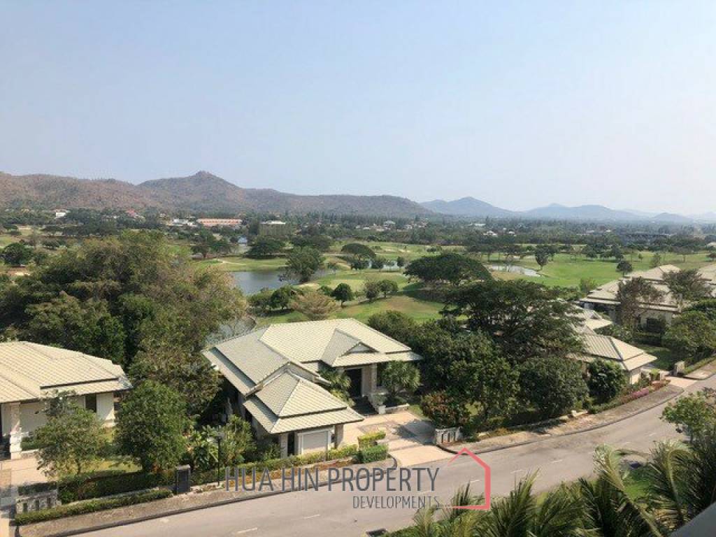 2 Bedroom Luxury Condo at Black Mountain Golf Course, With Fantastic Golf Course Views