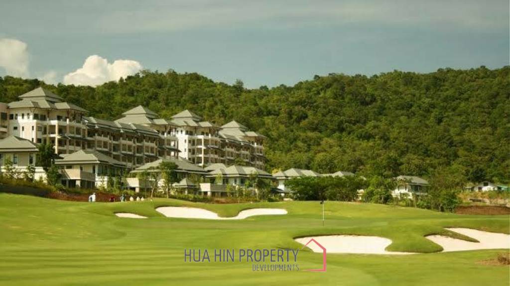 2 Bedroom Luxury Condo at Black Mountain Golf Course, With Fantastic Golf Course Views