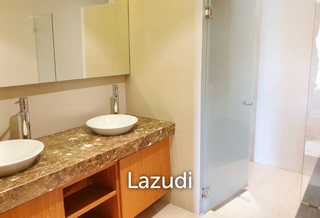 2 Bedroom Luxury Condo at Black Mountain Golf Course, With Fantastic Golf Course Views