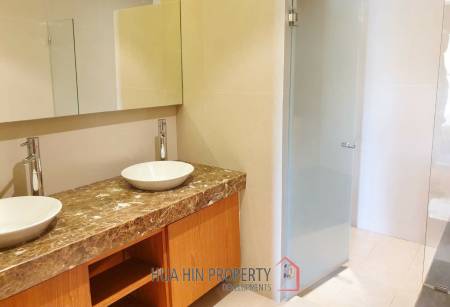 2 Bedroom Luxury Condo at Black Mountain Golf Course, With Fantastic Golf Course Views