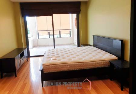 2 Bedroom Luxury Condo at Black Mountain Golf Course, With Fantastic Golf Course Views