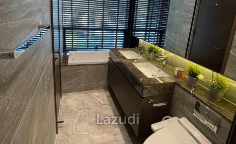 Corner unit @The ESSE Sukhumvit 36