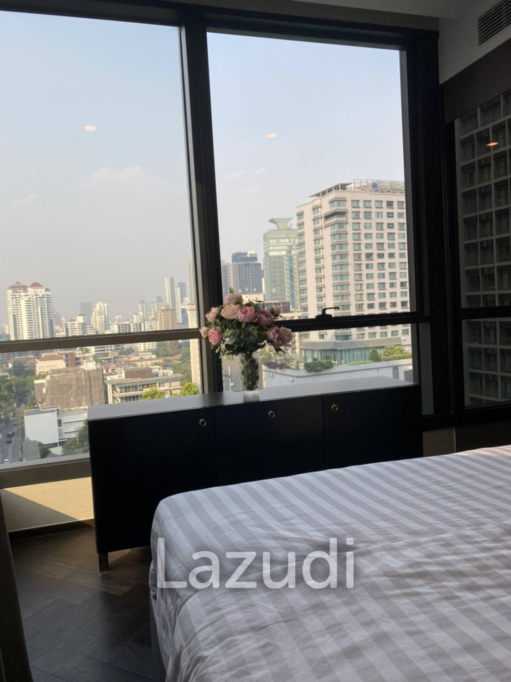 Corner unit @The ESSE Sukhumvit 36