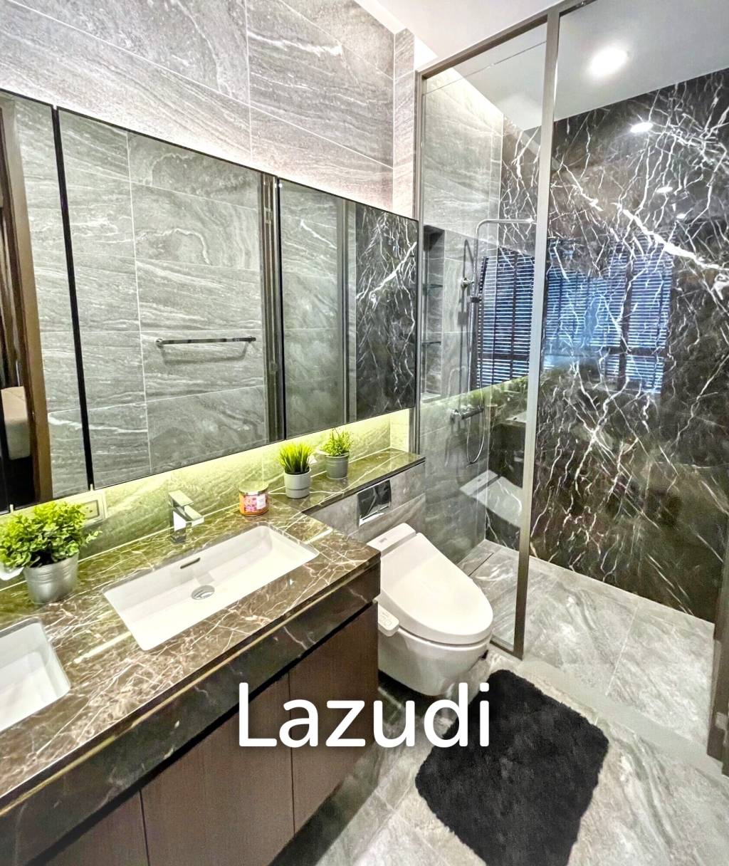 Corner unit @The ESSE Sukhumvit 36