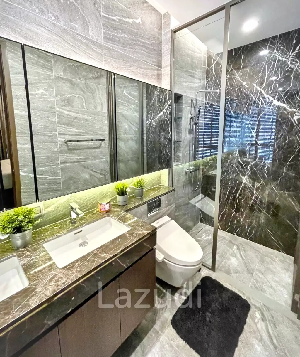 Corner unit @The ESSE Sukhumvit 36