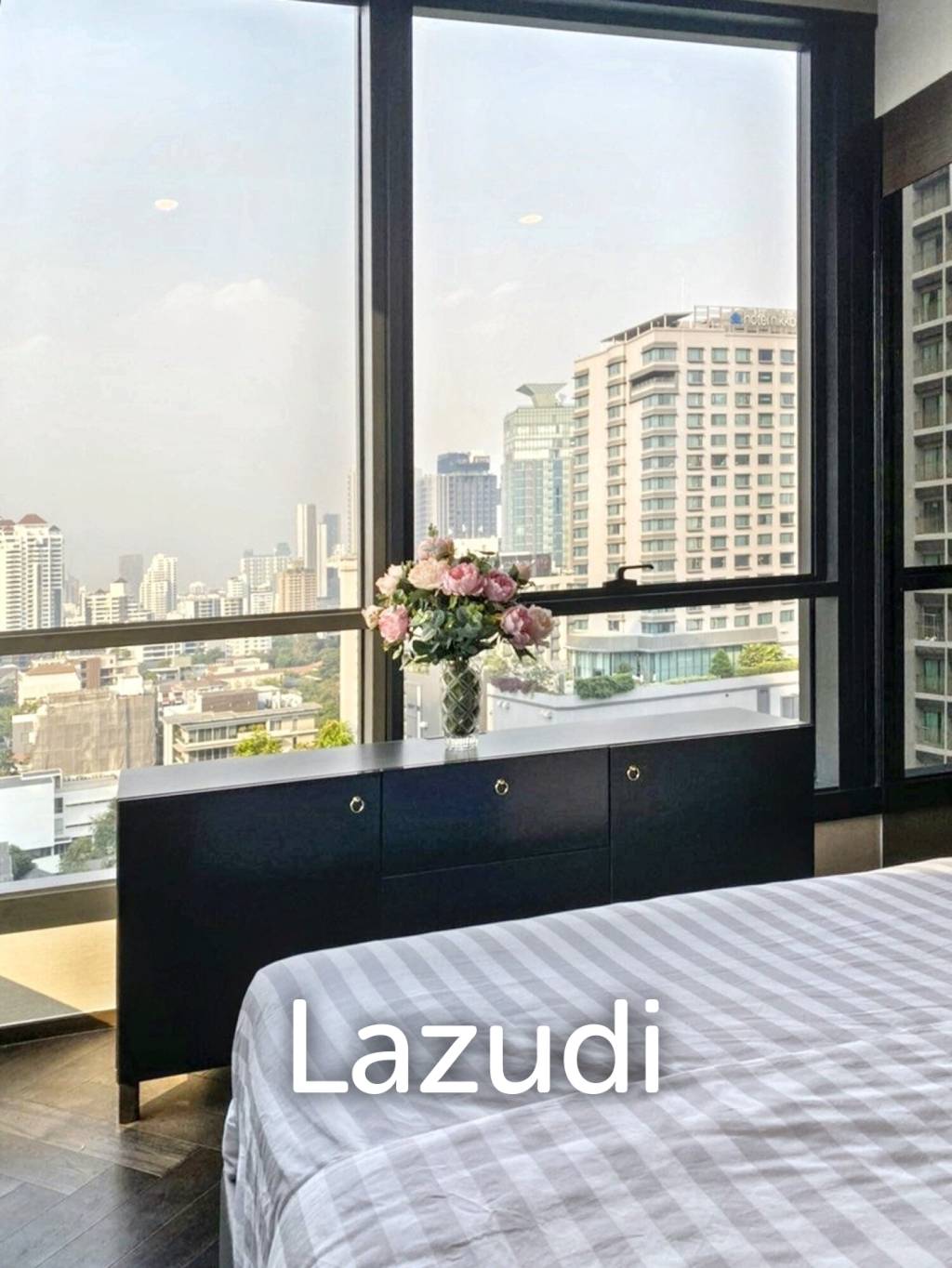 Corner unit @The ESSE Sukhumvit 36