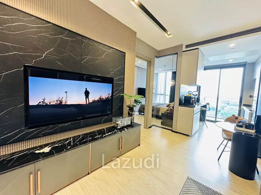 1 Bed 1 Bath 44.85 SQ.M The Room Sukhumvit 38