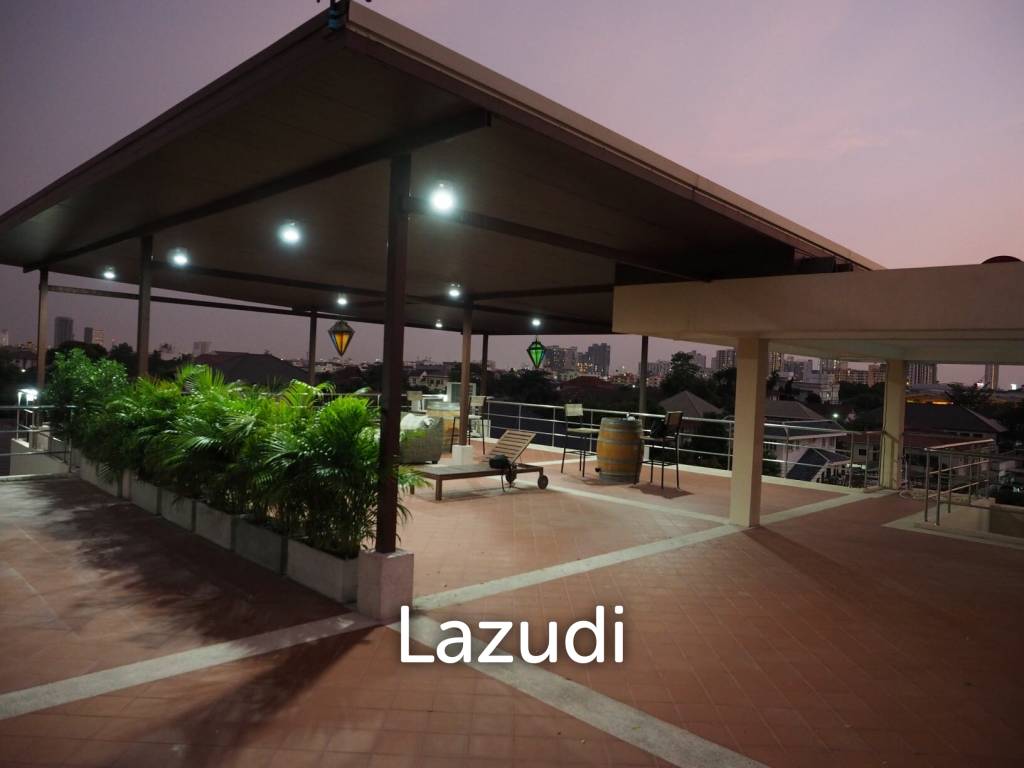 HOUSE AND OFFICE BUILDING FOR SALE