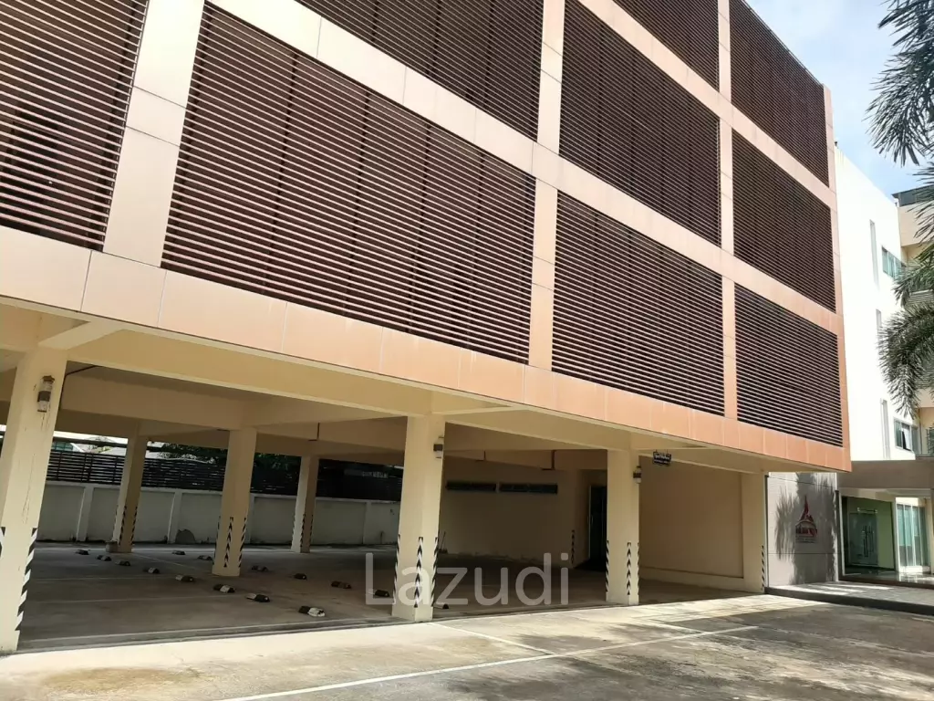 HOUSE AND OFFICE BUILDING FOR SALE