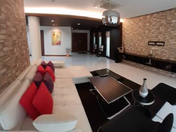 HOUSE AND OFFICE BUILDING FOR SALE