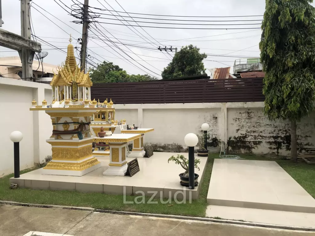 HOUSE AND OFFICE BUILDING FOR SALE