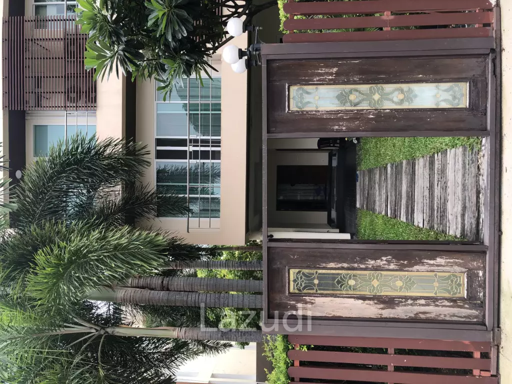 HOUSE AND OFFICE BUILDING FOR SALE