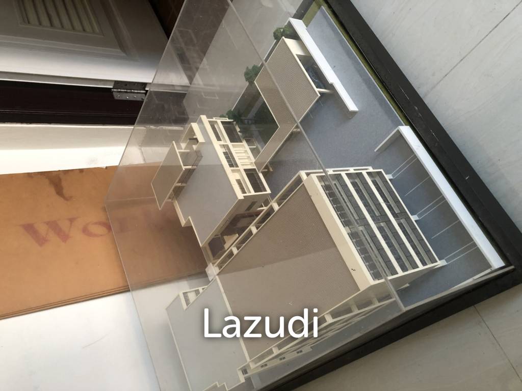 HOUSE AND OFFICE BUILDING FOR SALE