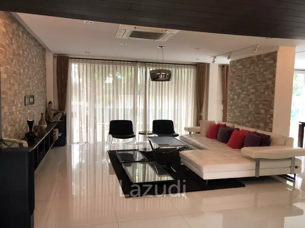 HOUSE AND OFFICE BUILDING FOR SALE