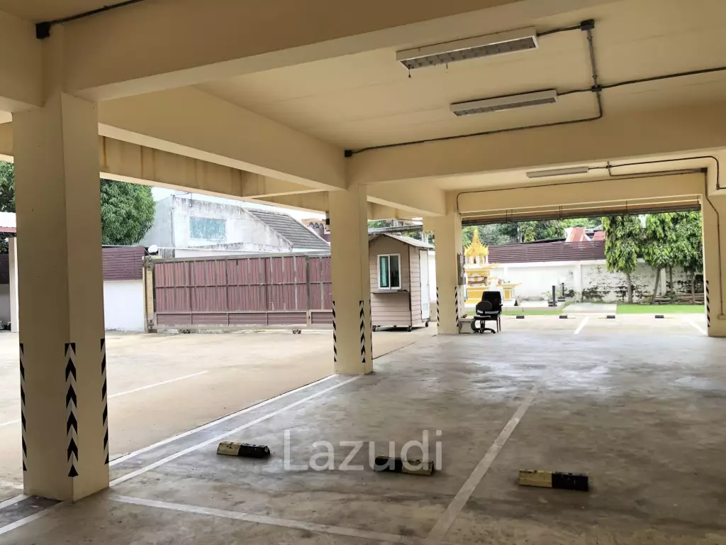 HOUSE AND OFFICE BUILDING FOR SALE