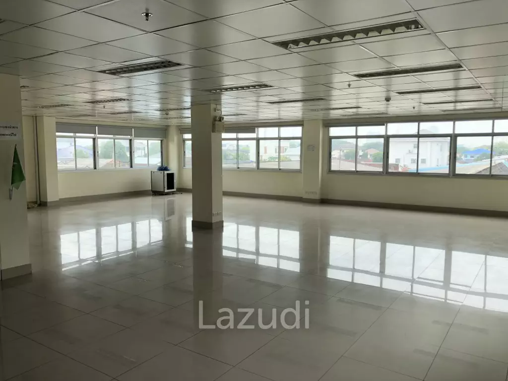 HOUSE AND OFFICE BUILDING FOR SALE